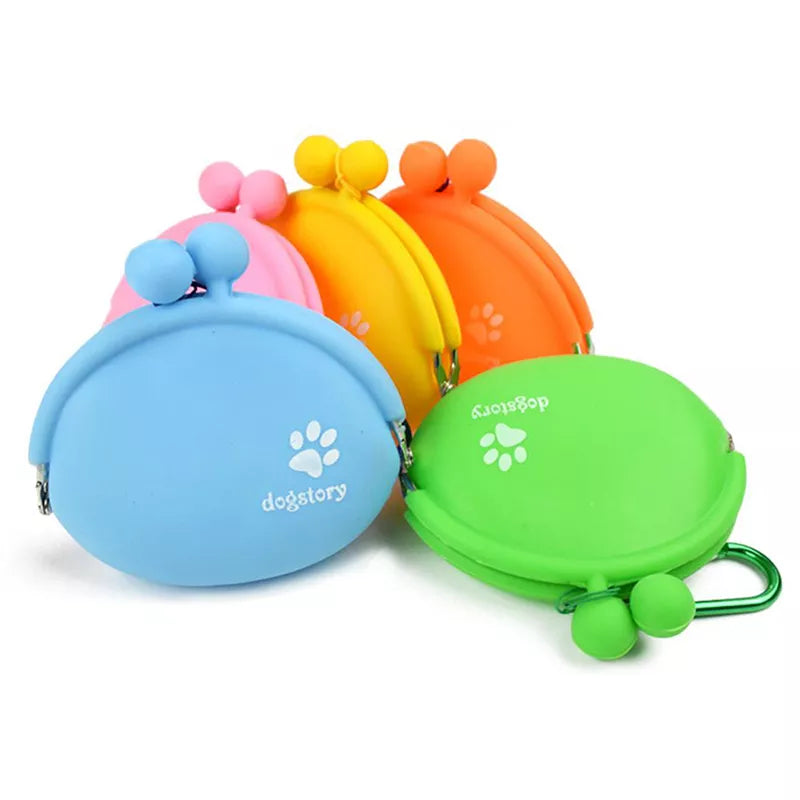 Silicone Pet Training Snack Bag: Upgrade Your Pet Experience  petlums.com   