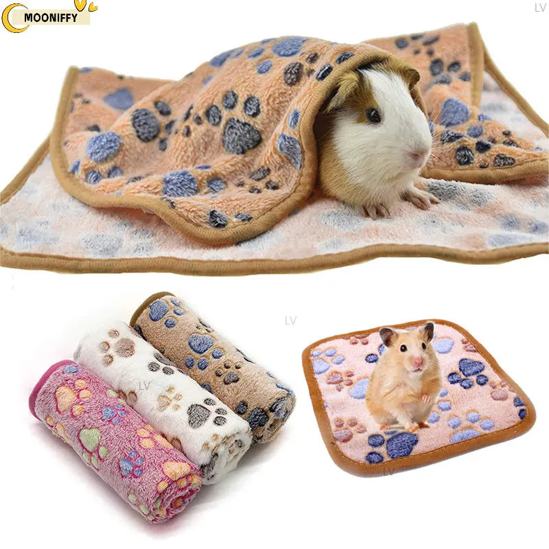 Cozy Coral Fleece Pet Blanket: Soft, Washable Bed Mat for Small Animals  petlums.com   
